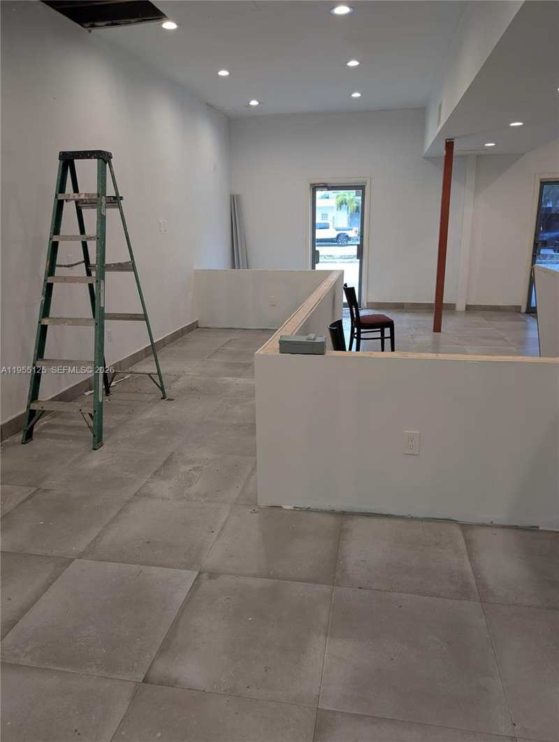 18139 NE 19th Ave, North Miami Beach FL 33162