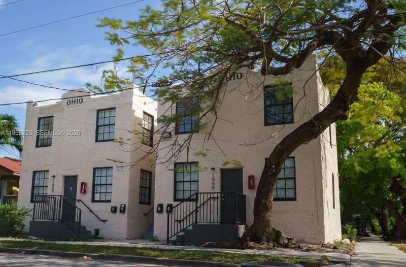 1068 NW 5th St, Miami FL 33128