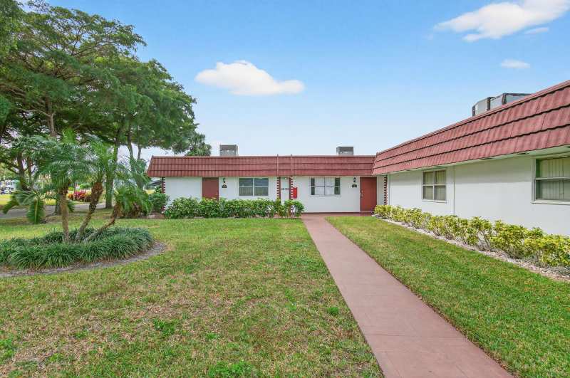 213 Waterford I, Delray Beach FL 33446