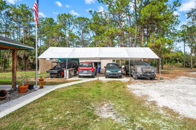 2195 F Road, FL 33470