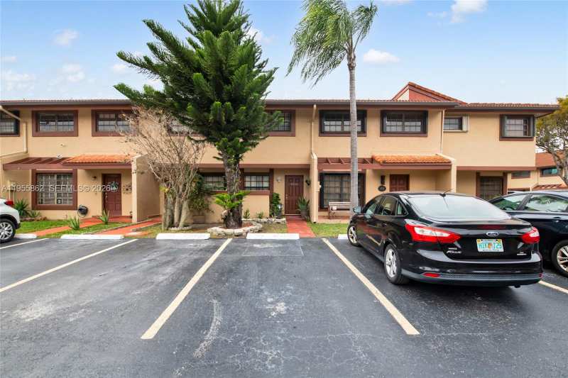5914 SW 133rd Ct, Miami FL 33183