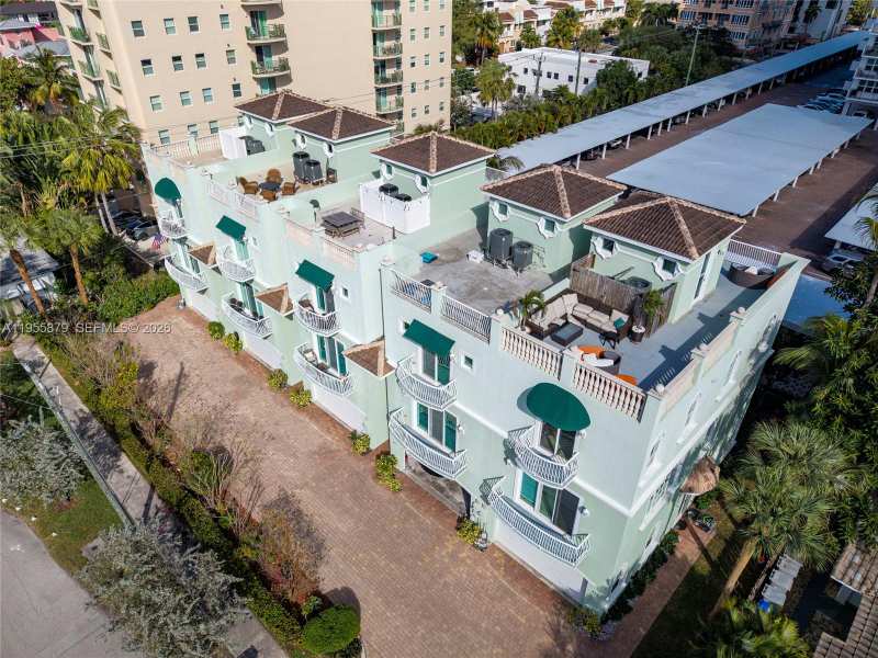 430 Sunset Dr, Pompano Beach FL 33062