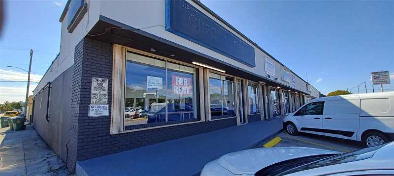 888 E Oakland Park Boulevard, Oakland Park FL 33334