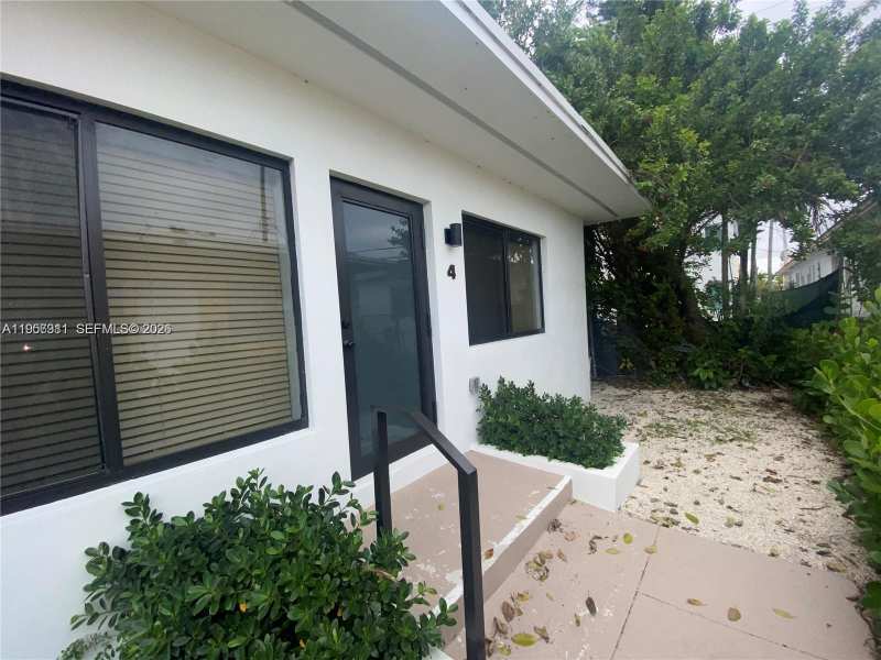 1765 Normandy Dr, Miami Beach FL 33141