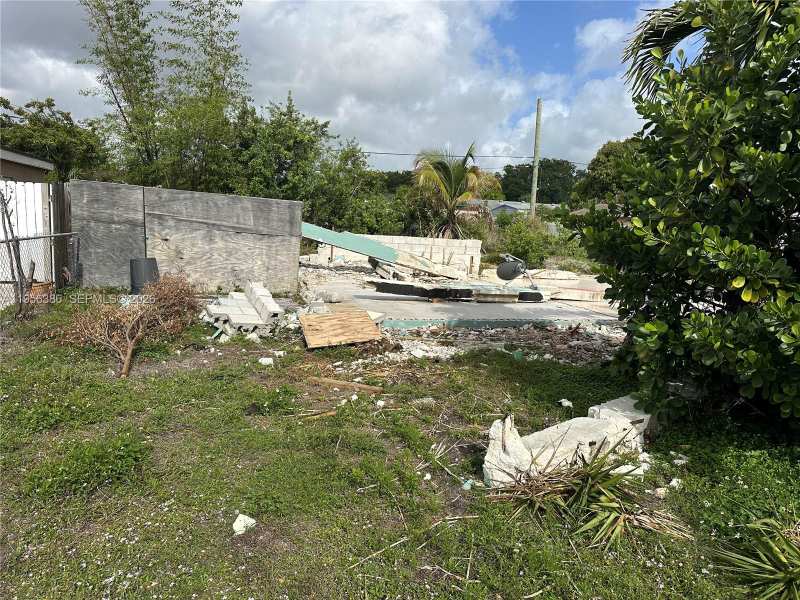 2101 SW 46th Ave, Fort Lauderdale FL 33317