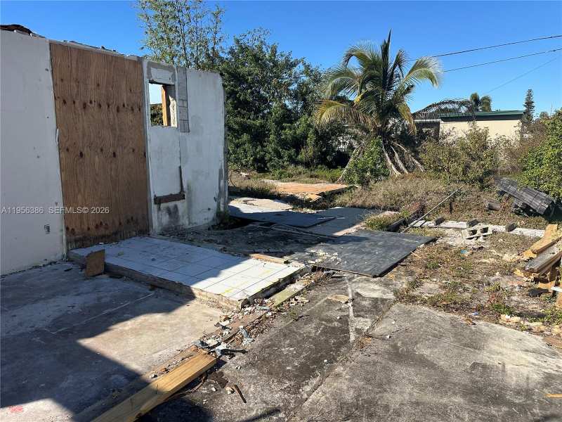 2101 SW 46th Ave, Fort Lauderdale FL 33317