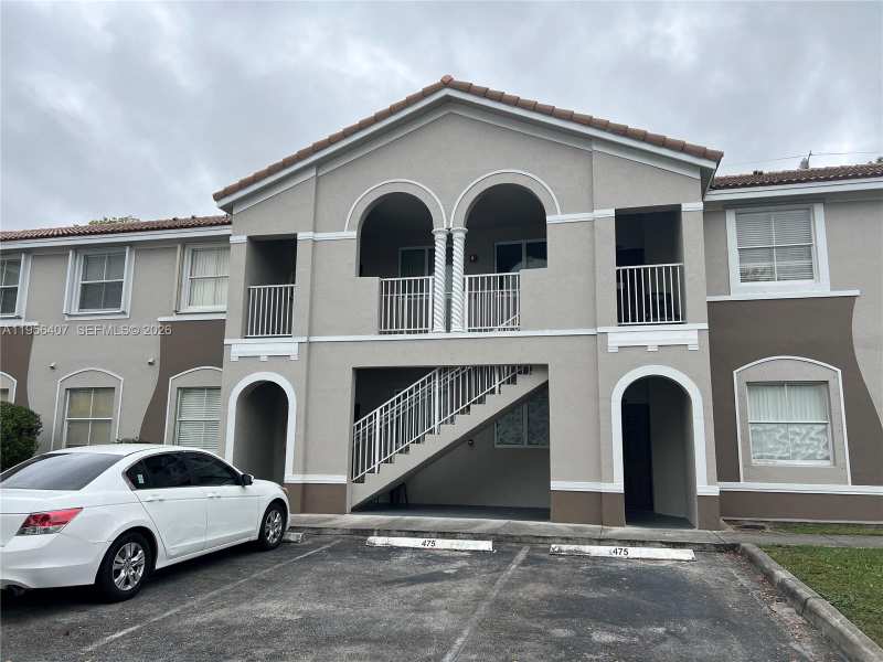 2811 SE 17th Ave # 202, Homestead FL 33035
