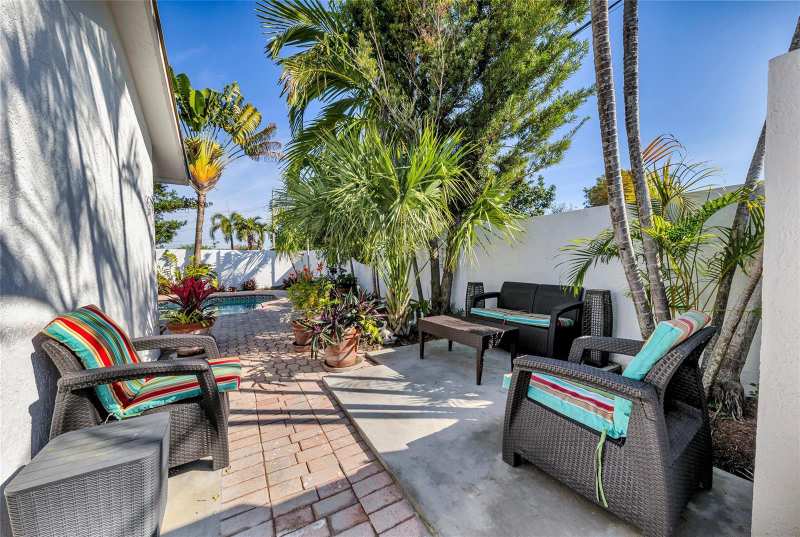 307 N Highland Drive, Hollywood FL 33021