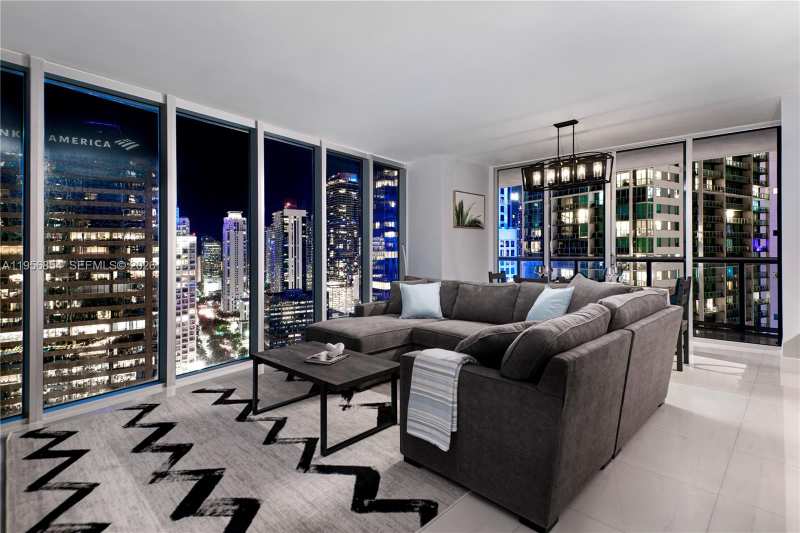 485 Brickell Ave # 3208, Miami FL 33131