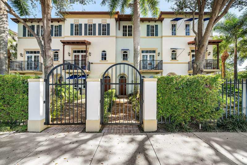 3281 Estancia Lane, Boynton Beach FL 33435