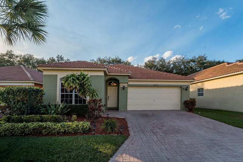 8063 Via Hacienda, Riviera Beach FL 33418