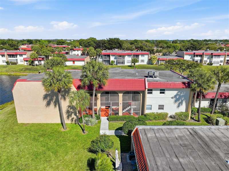 401 Lake Frances Drive # 401, West Palm Beach FL 33411