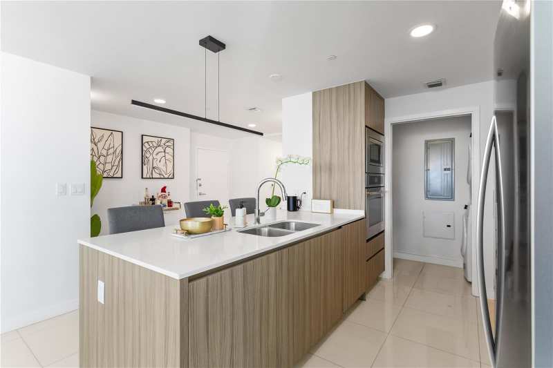 600 NE 27th Street # 2301, Miami FL 33137