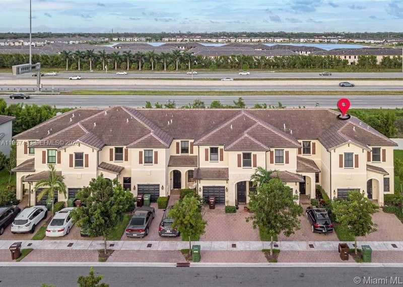 10301 W 32nd Ln, Hialeah FL 33018