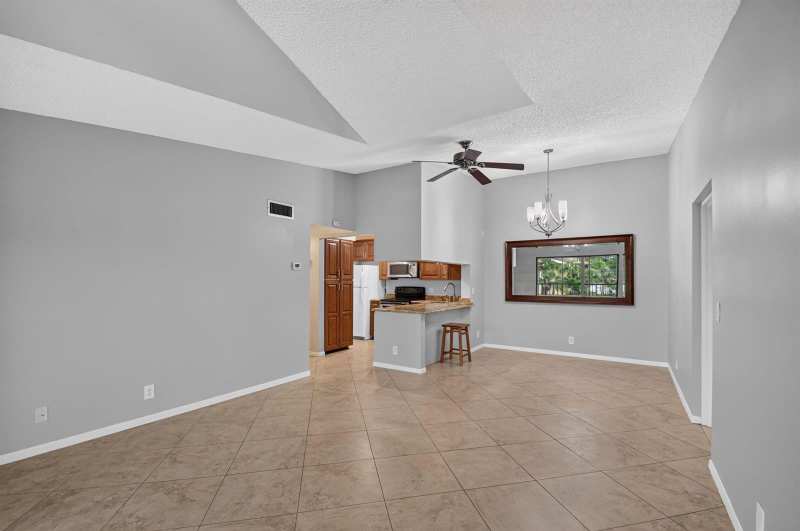 812 Sky Pine Way # A3, FL 33415