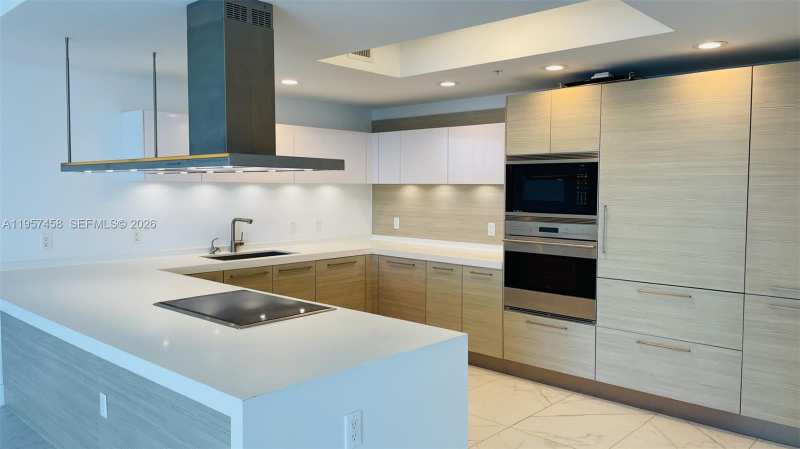 17301 Biscayne Blvd # 1907, North Miami Beach FL 33160