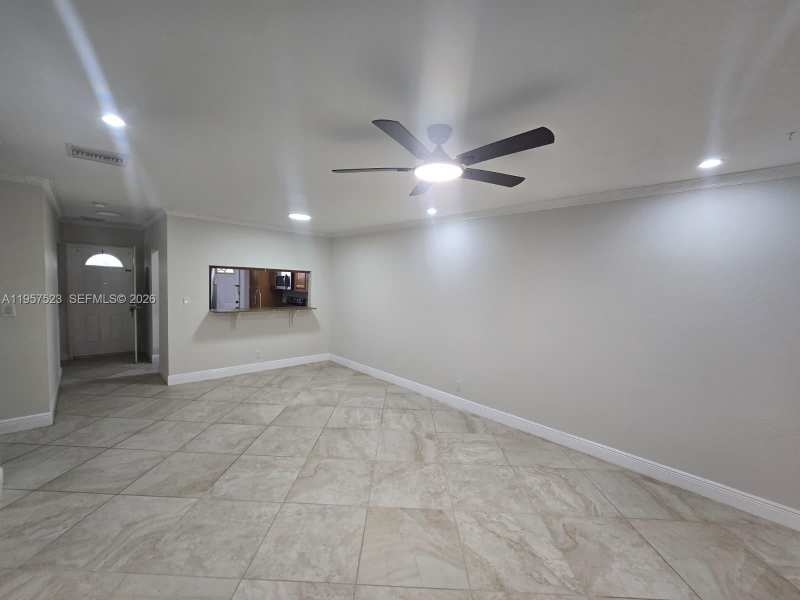 5151 W Oakland Park Blvd # 303, Lauderdale Lakes FL 33313