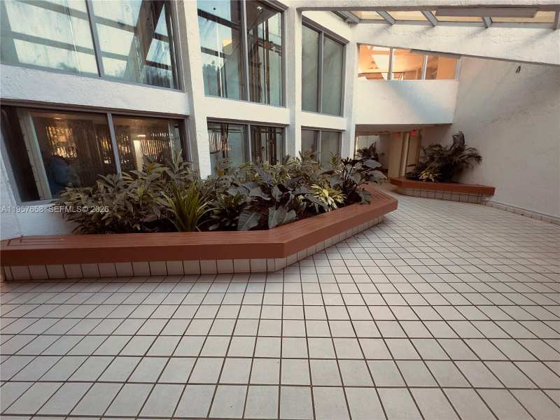 INTERNATIONAL PARK CONDO