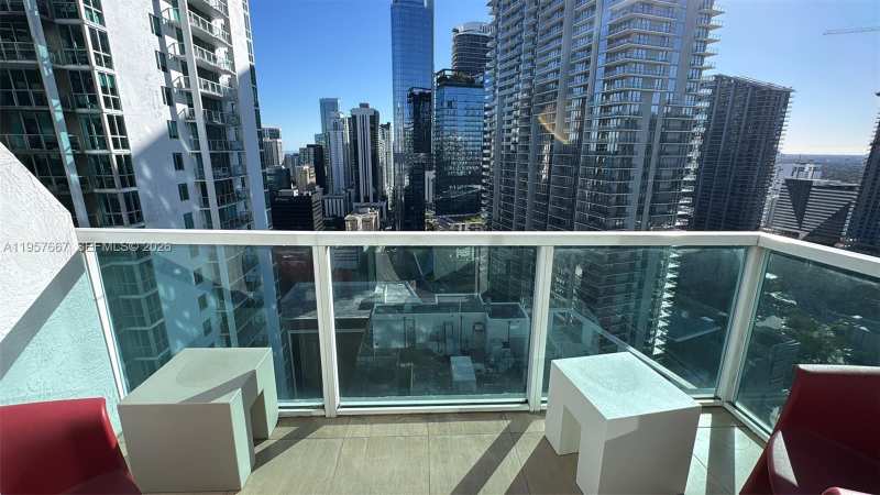 41 SE 5th St # 2004, Miami FL 33131