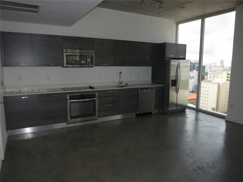 151 SE 1 St # 1902, Miami FL 33131