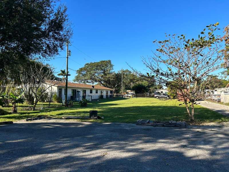 4616 SW 33rd Ave, Dania Beach FL 33312