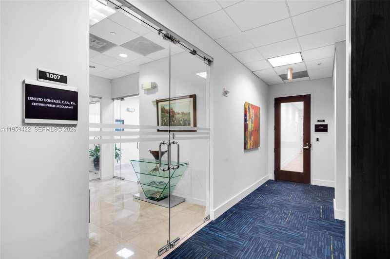 2020 Ponce De Leon Blvd # 1007, Coral Gables FL 33134