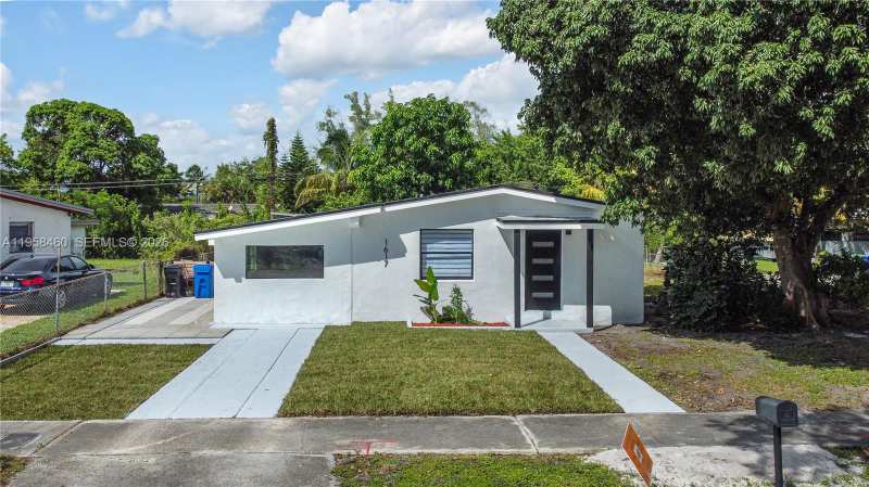 1617 NW 15th St, Fort Lauderdale FL 33311