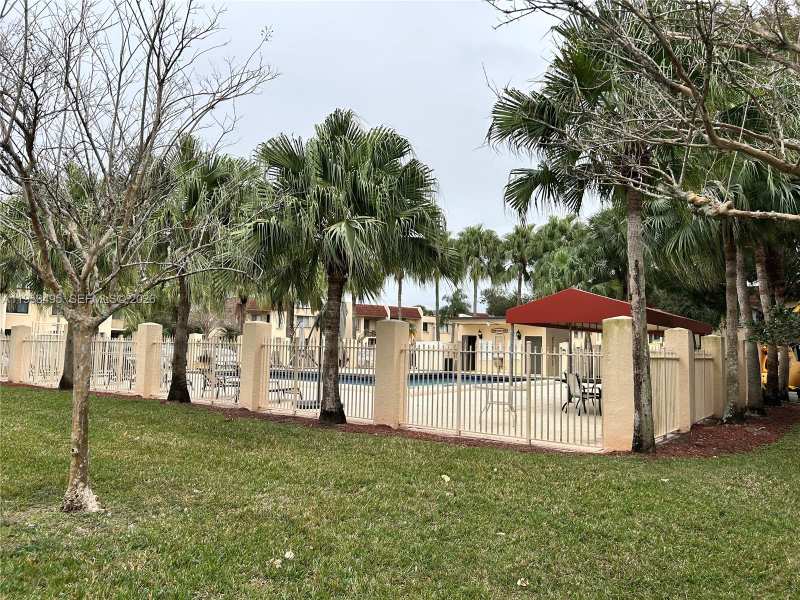 16441 Blatt Blvd # 102, Weston FL 33326