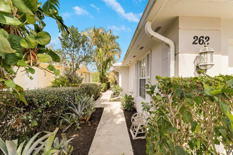 262 Brier Circle, Jupiter FL 33458