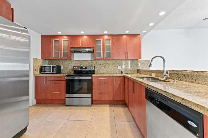 2851 S Palm Aire Drive # 101, Pompano Beach FL 33069