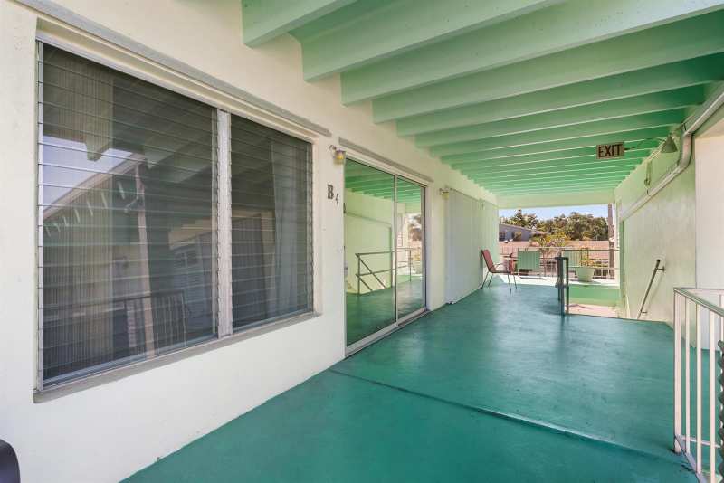 702 N Federal Highway # B4, FL 33460