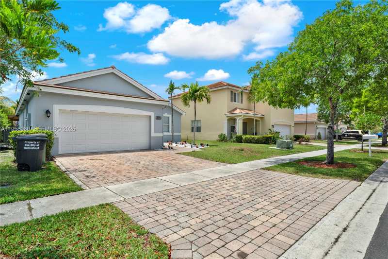 3472 NE 2nd St, Homestead FL 33033