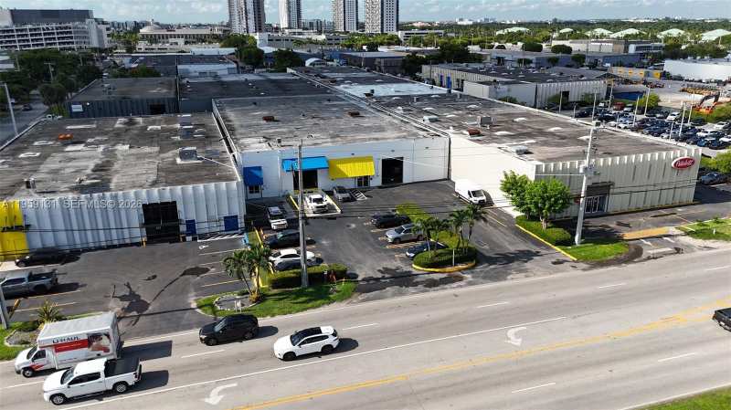 8420 NW 58th St, Doral FL 33166