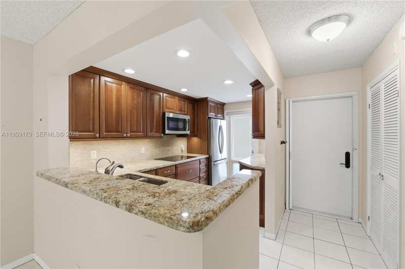 2350 NE 14th St Cswy # 507, Pompano Beach FL 33062
