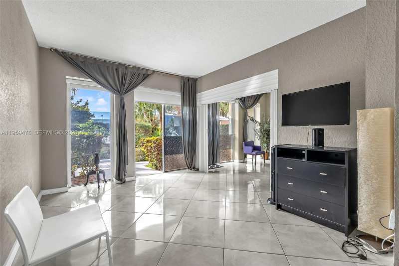 11111 Biscayne Blvd # 116, Miami FL 33181