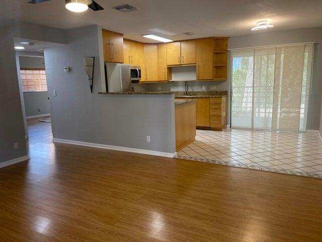 4237 Oak Terrace Drive, FL 33463