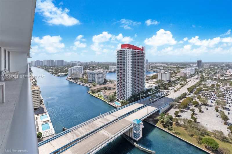 4010 S Ocean Dr # R2204, Hollywood FL 33019