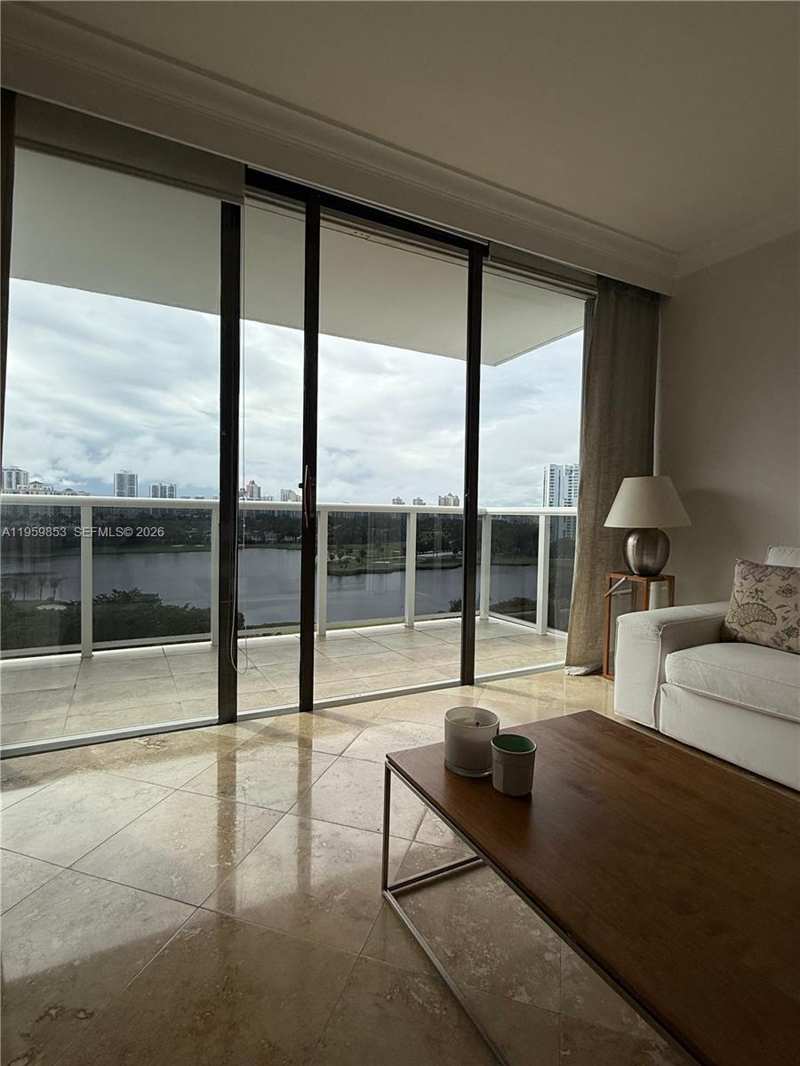 AVENTURA ELDORADO CONDO
