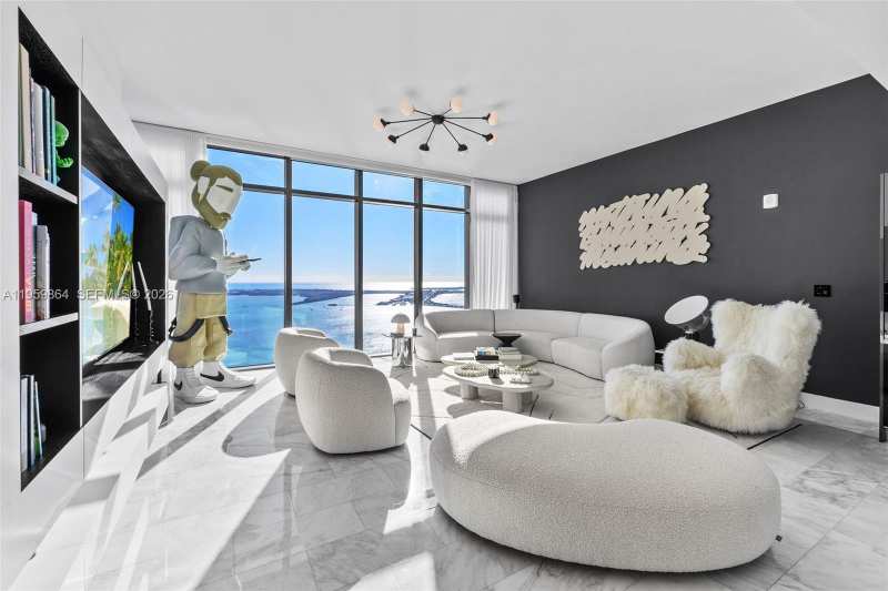 1451 Brickell Ave # 4401, Miami FL 33131