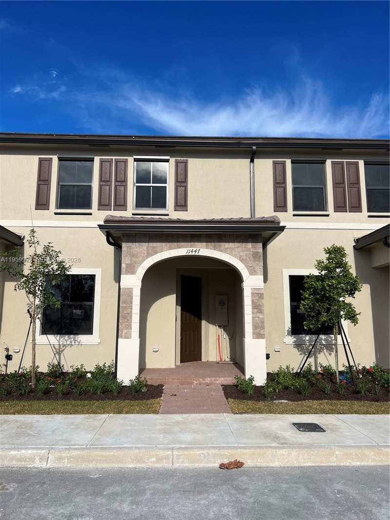 11447 W 34th Ct, Hialeah FL 33018