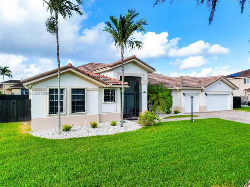 12922 SW 221st St, Miami FL 33170