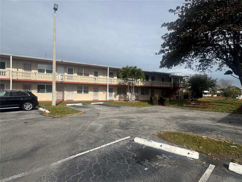20320 NE 2nd Ave # 31, Miami Gardens FL 33179