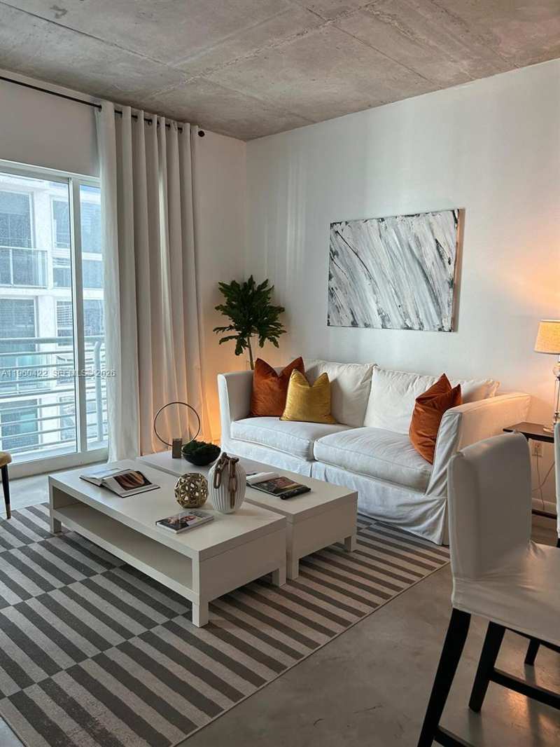 234 NE 3 ST # 2009, Miami FL 33132