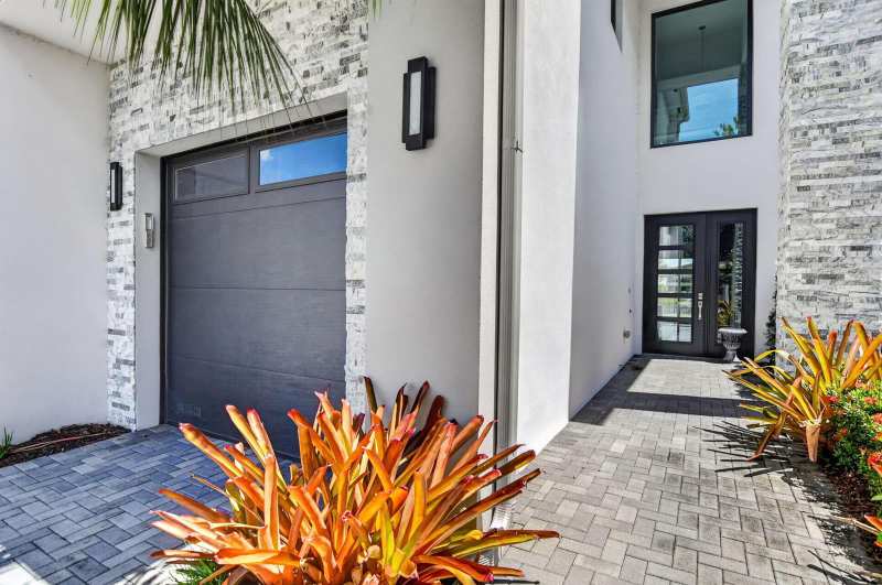 17302 Rainstream Road, Boca Raton FL 33496