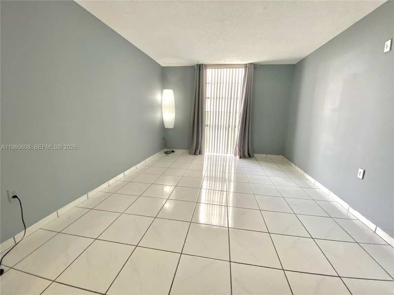 16950 DIXIE # A536, North Miami Beach FL 33160