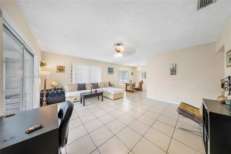 3711 Van Buren St # 1, Hollywood FL 33021