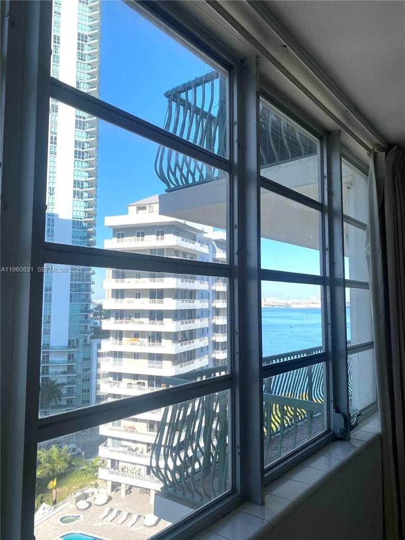 1408 Brickell Bay Dr # 1217, Miami FL 33131