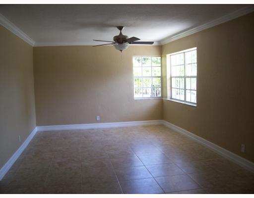 711 Fernwood Drive, West Palm Beach FL 33405