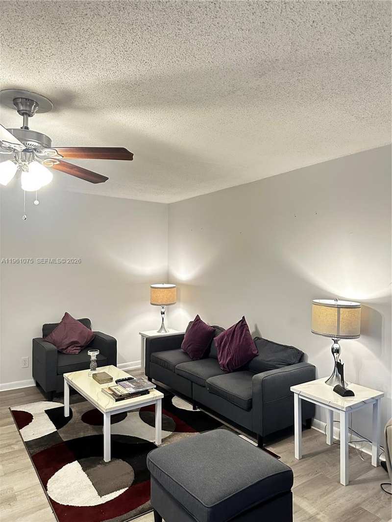 220 Cambridge I # 220, West Palm Beach FL 33417