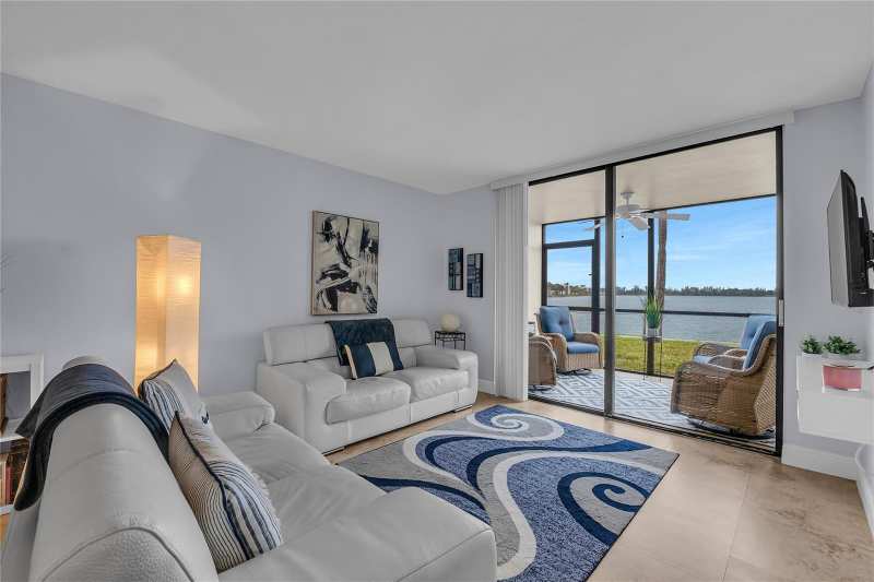 112 Lake Emerald Drive # 104, Oakland Park FL 33309